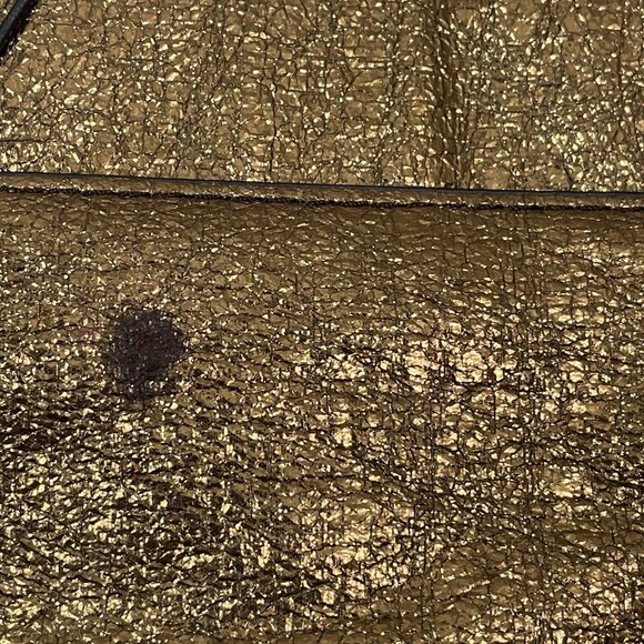 Betsey Johnson Gold Purse Metallic Gold Crossbody Bag With Bow Accent Square Sha - Picture 6 of 11